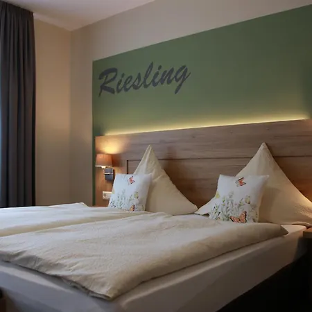 Weinhaus Graefen Кохем