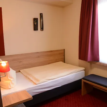 Weinhaus Graefen Отель Кохем