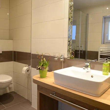 Отель Weinhaus Graefen 3*