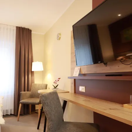 Weinhaus Graefen Szálloda 3*