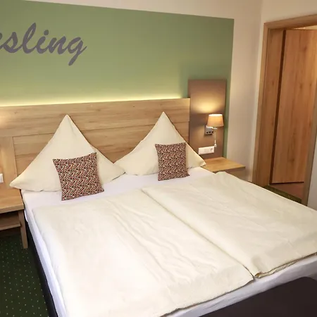 Weinhaus Graefen Otel Cochem