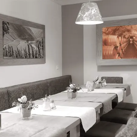 Weinhaus Graefen Hotel 3*