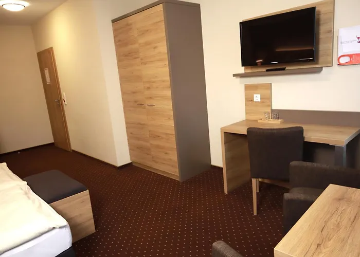 格拉芬酒屋旅馆 3*