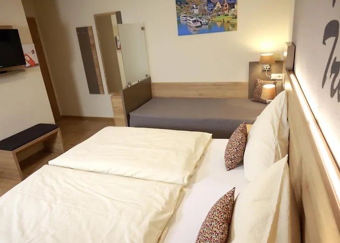 格拉芬酒屋旅馆 3*